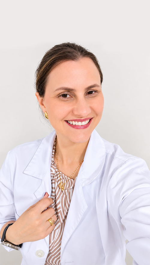 Imagem ilustrativa de uma fisioterapeuta em consultório